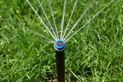 Unlock the Key to a Greener Lawn with Smarter Sprinkler Water Use!