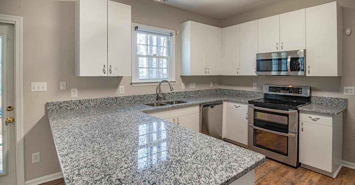 South Florida Kitchen Makeover? Here’s How to Choose the Perfect Countertop