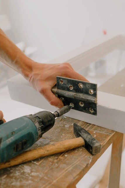 Top 10 Reasons to Choose a Nearby Handyman for Your Home Needs